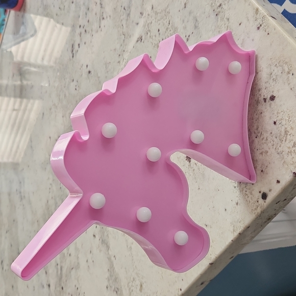 💫Bundle and save! Unicorn nightlight - Picture 2 of 5